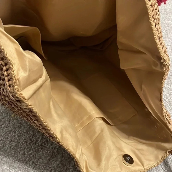 Straw tote bag with hearts - Picture 3 of 4